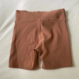 Le Ore x UO Camel Twist Front Tropez Bike Shorts Size M